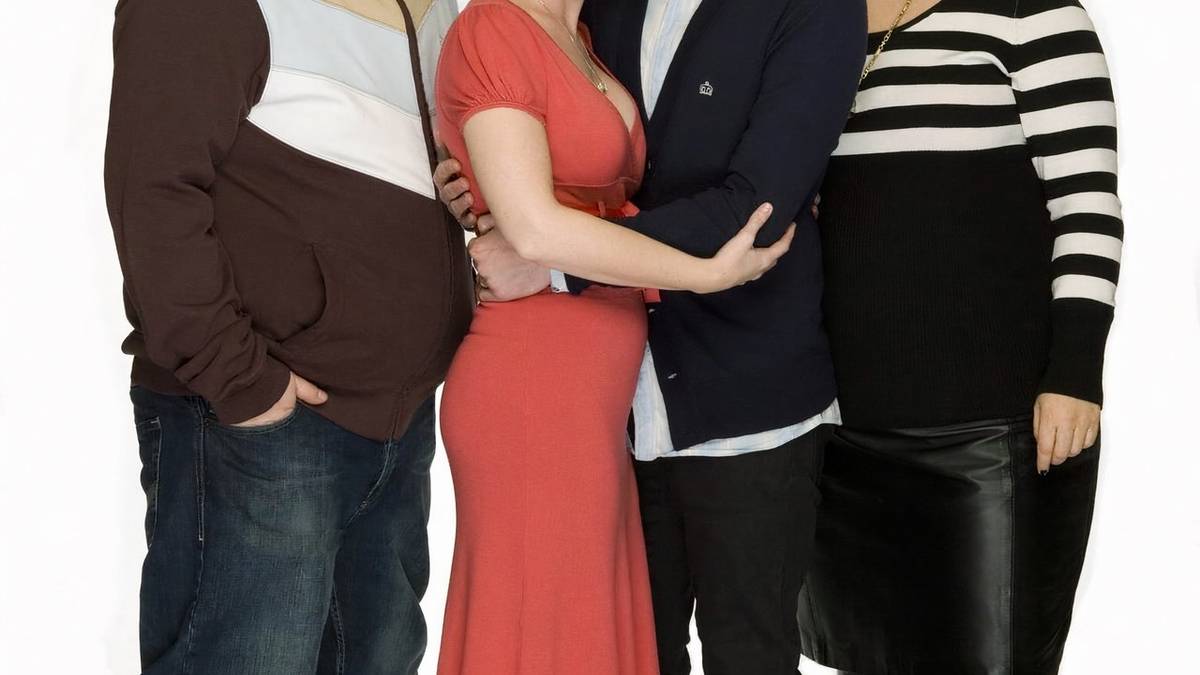 Gavin & Stacey Summary, Trailer, Season List, Cast, Where to Watch and More