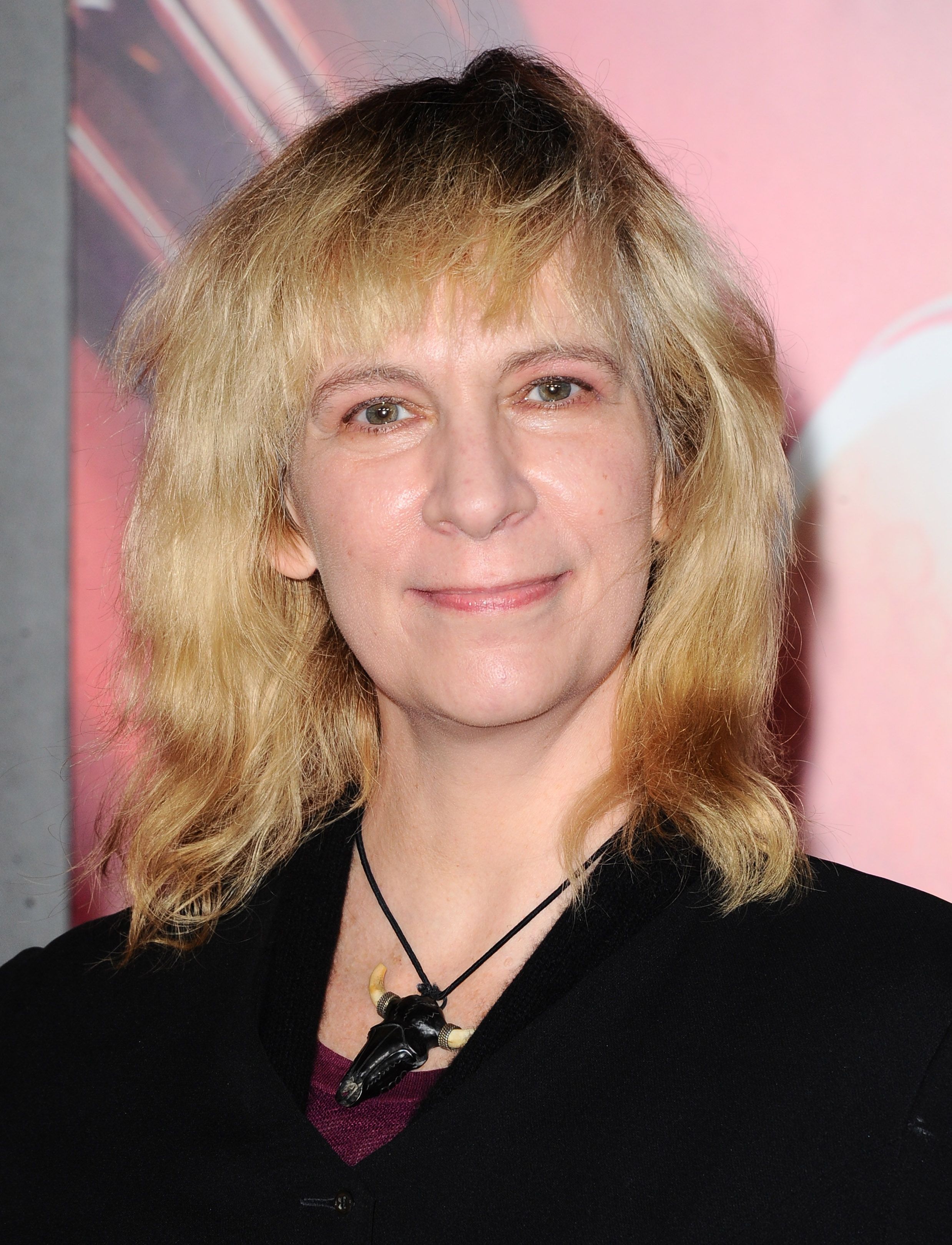 Headshot Of Amanda Plummer