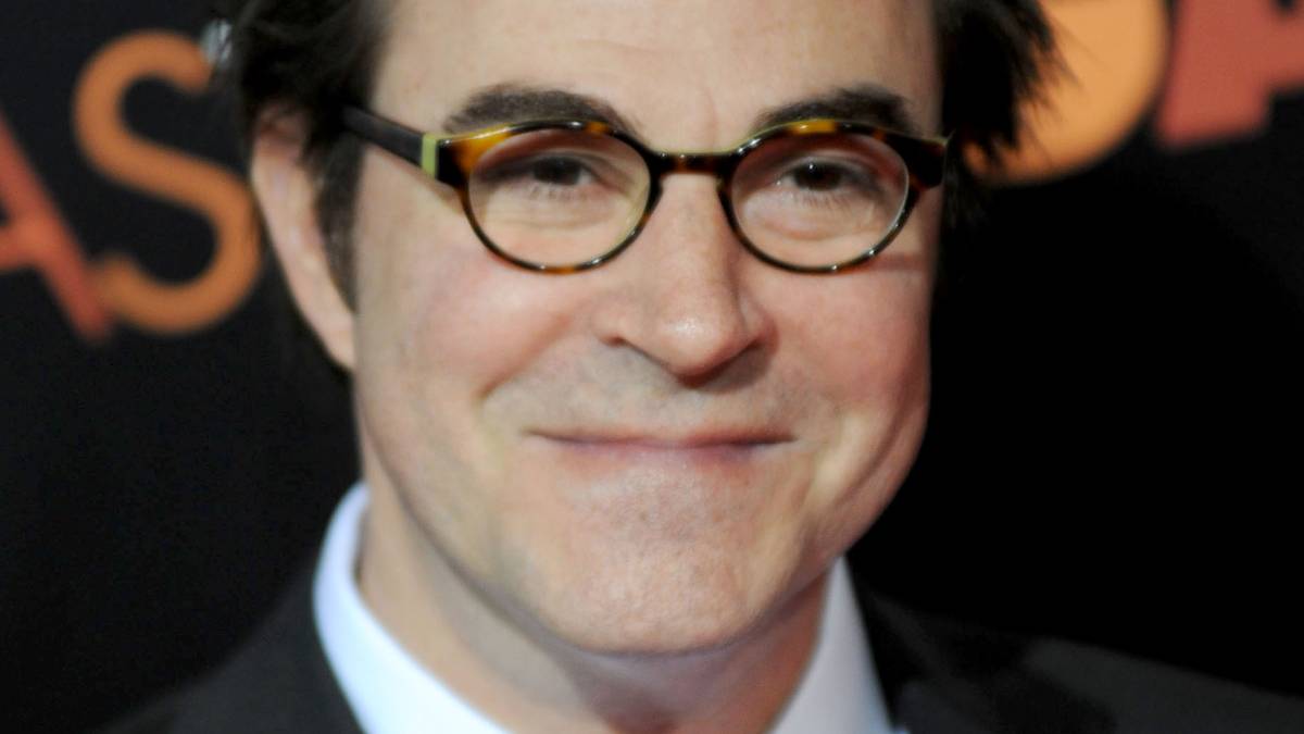 Roger Bart | ScreenRant