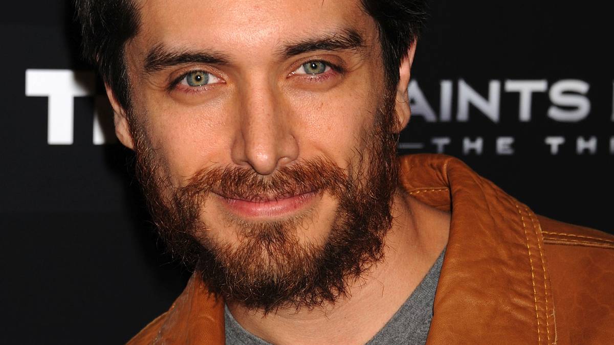 Josh Keaton | ScreenRant