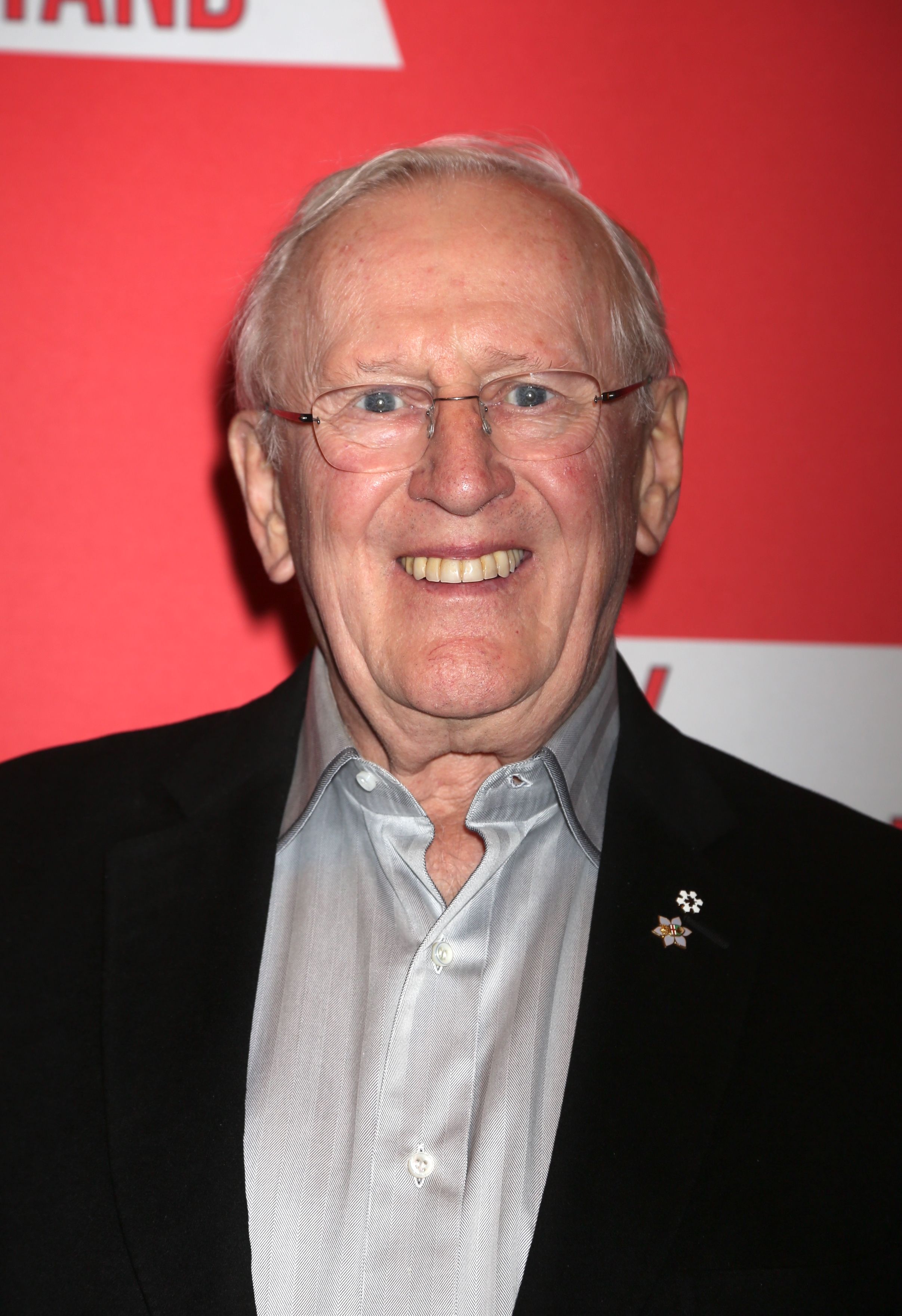 Headshot Of Len Cariou