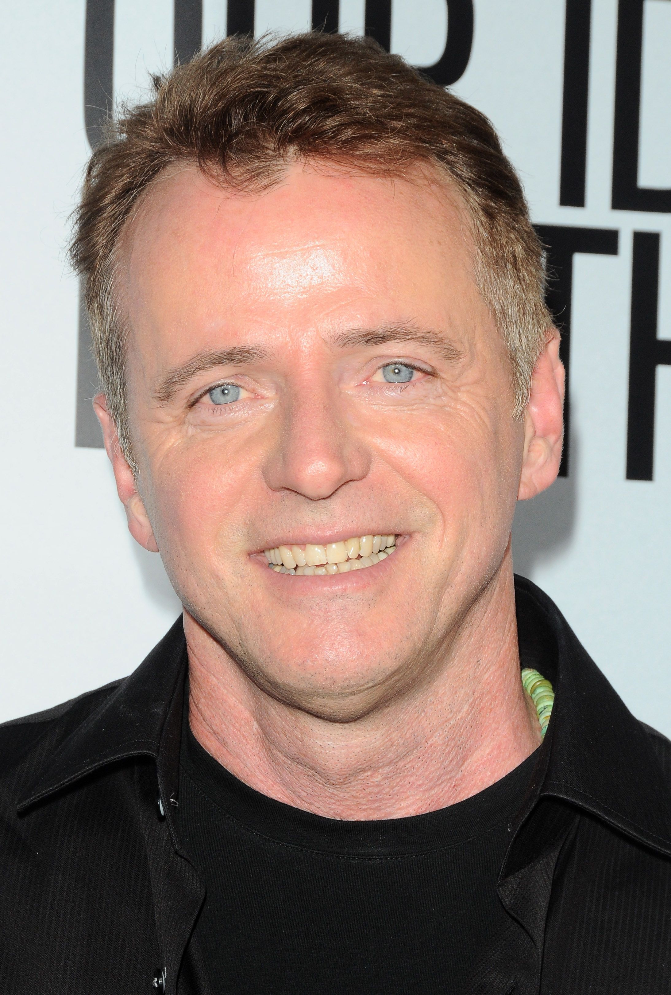 Kopfschuss von Aidan Quinn