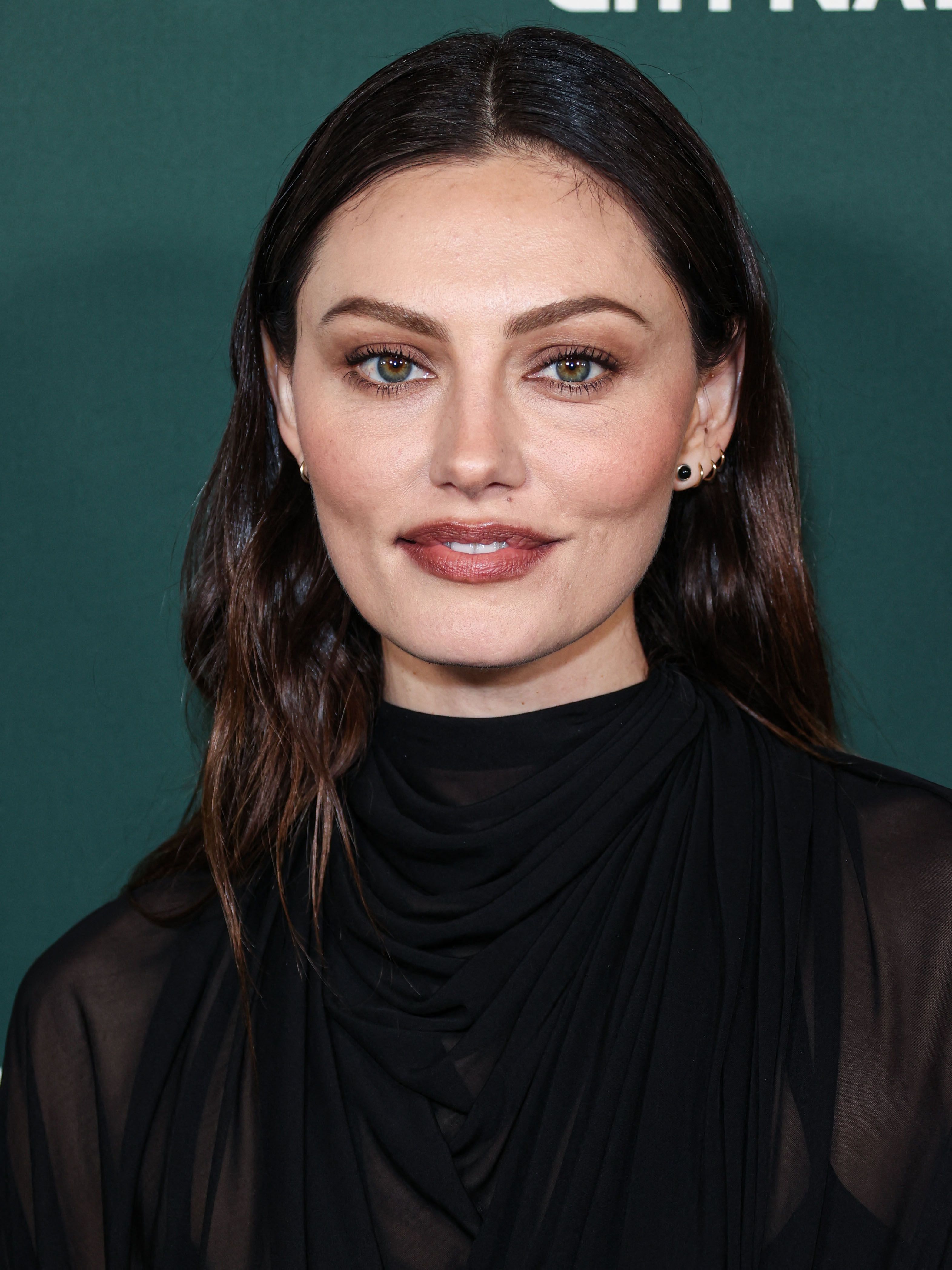 Headshot of Phoebe Tonkin