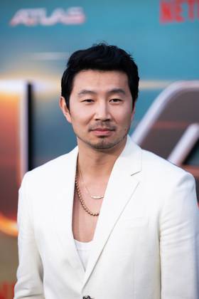 Simu Liu em sua aparição no evento de lançamento de 'Atlas' em Hollywood.