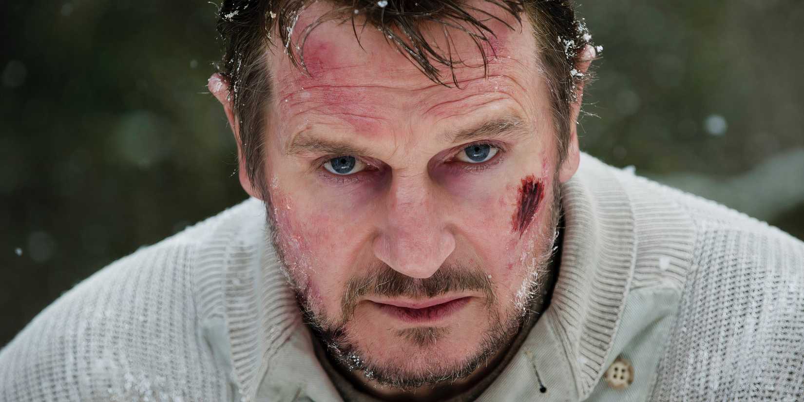 Liam Neeson como John Ottway em A Tribo (2011)