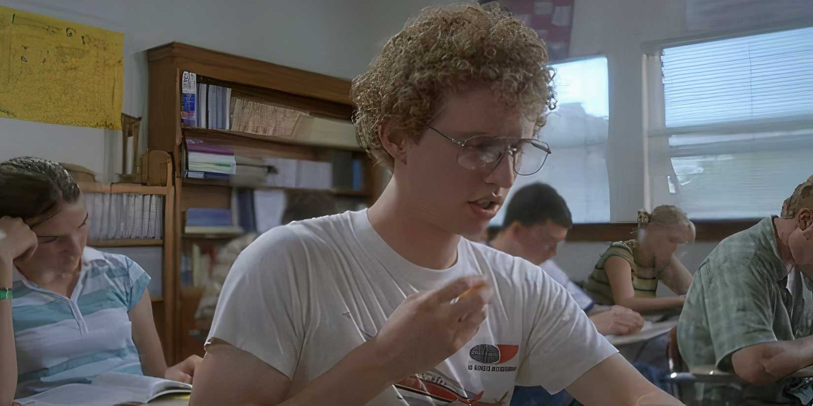 Napoleon eating tots in class in Napoleon Dynamite