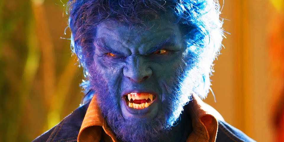 Nicholas Hoult's Beast growling in X-Men Days of Future Past