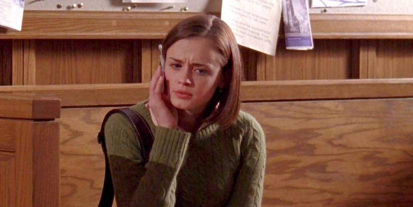 Rory talking on the phone in 'Die, Jerk' episode of Gilmore Girls
