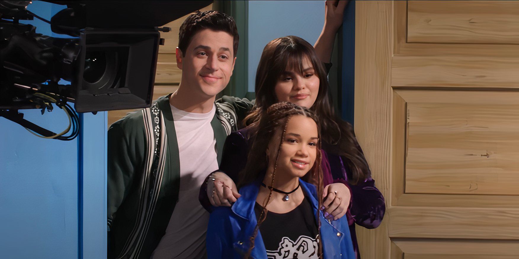 Wizards Beyond Waverly Place First Reviews Are In, & Critics Agree The Disney+ Sequel Is A Spellbinding Return