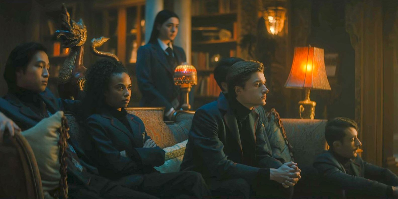 The Umbrella Academy: Biggest Plot Holes & Questions After Season 4