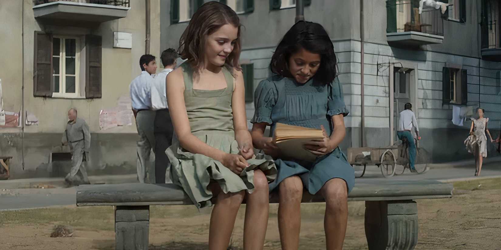 Duas garotas em My Brilliant Friend