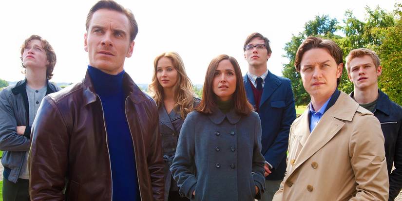 X-Men olhando para a mansão de Xavier em X-Men: Primeira Classe