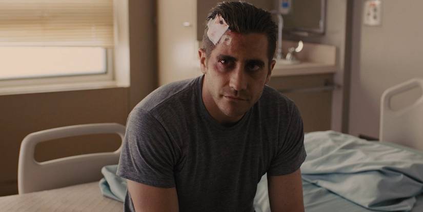 Jake Gyllenhaal with a bandage on his head in the hospital in Prisoners 2-13