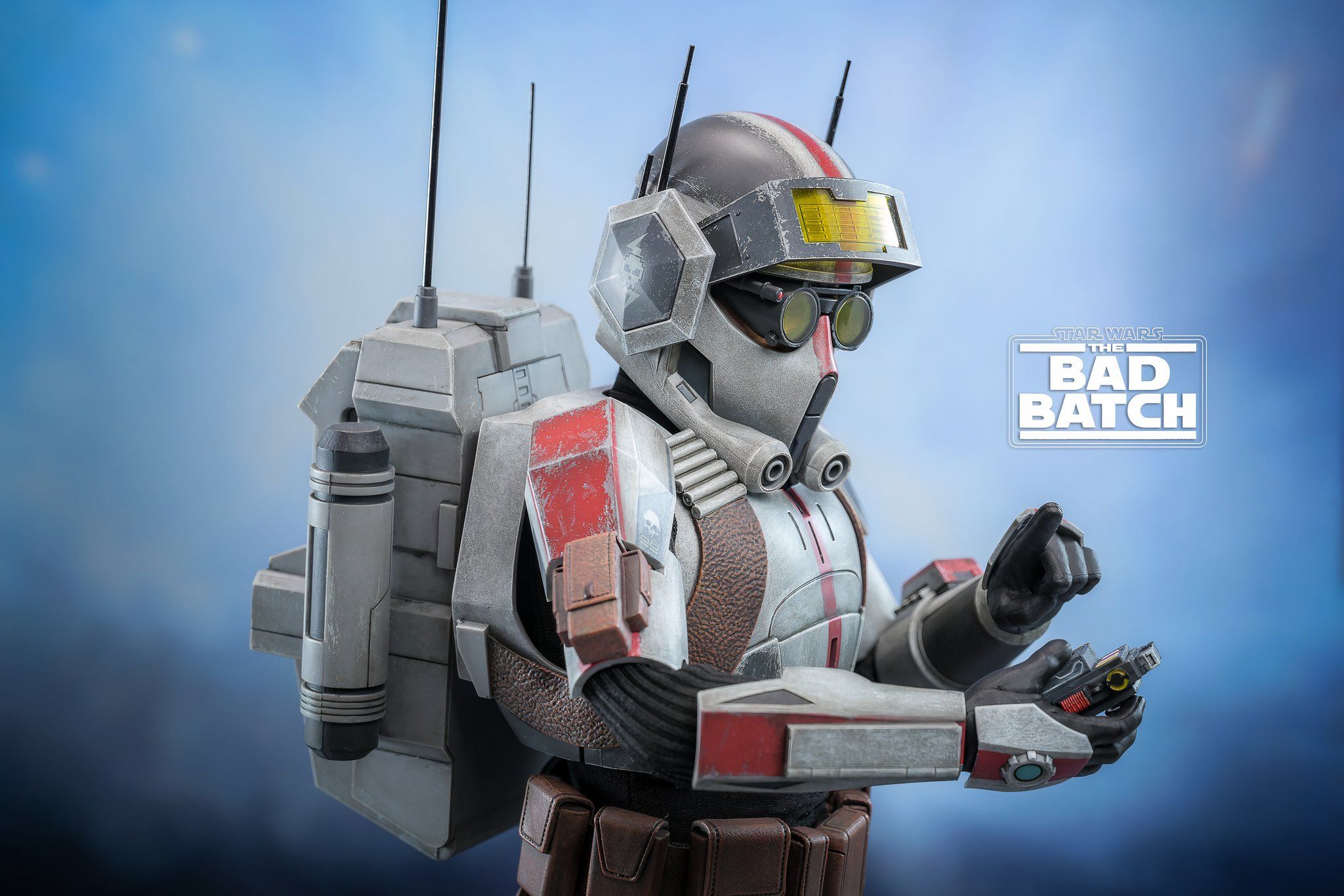 Star Wars Hot Toys Bring Key Mandalorian & Bad Batch Characters To Life