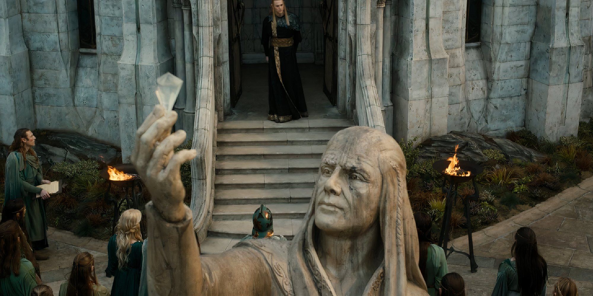 A statue of Feanor in Rings of Power.