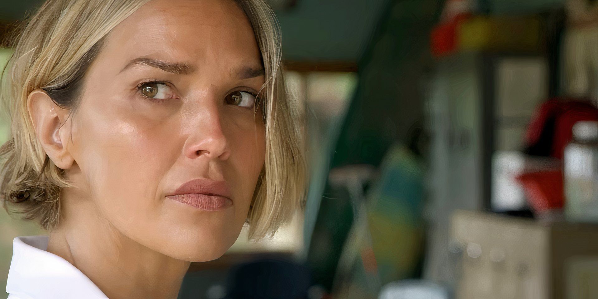 Rescue: HI-Surf Can Finally Break Arielle Kebbel's Disappointing 8-Year TV Streak