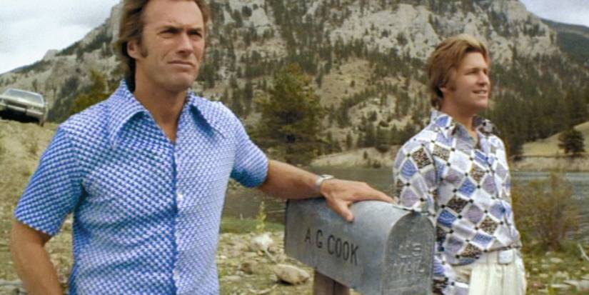 Clint Eastwood holding a postbox with Jeff Bridges in Thunderbolt and Lightfoot