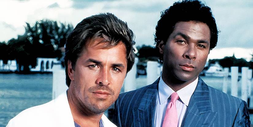 Detetives Sonny Crockett e Rico Tubbs em Miami Vice