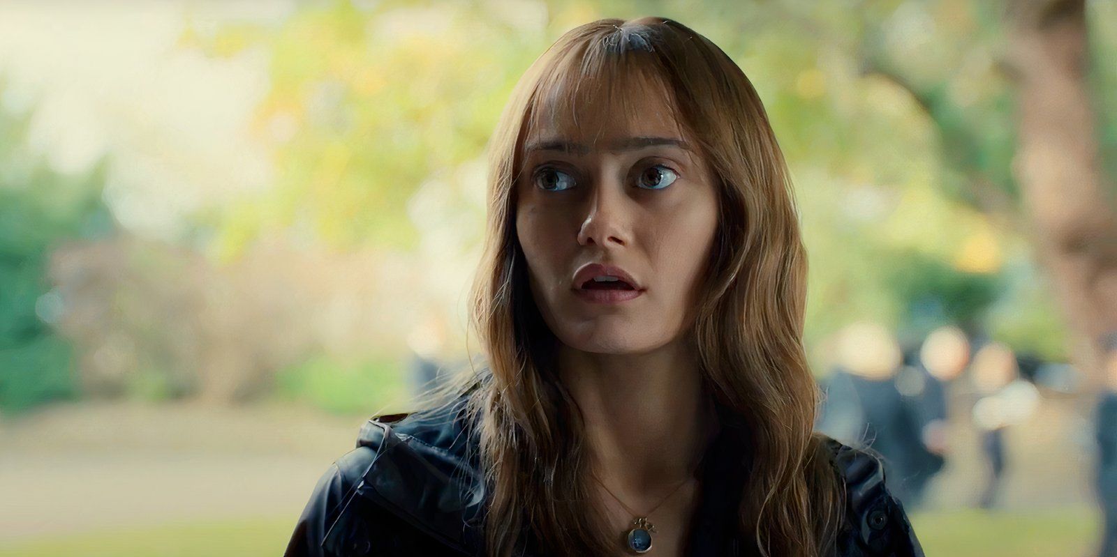 7 Reasons Reviews For Ella Purnell's New Dark Comedy Are So Good