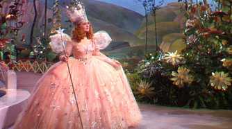 Why The Wicked Movie Has Made A Significant Change To Glinda's Costume Why The Wicked Movie Has Made A Significant Change To Glinda's Costume