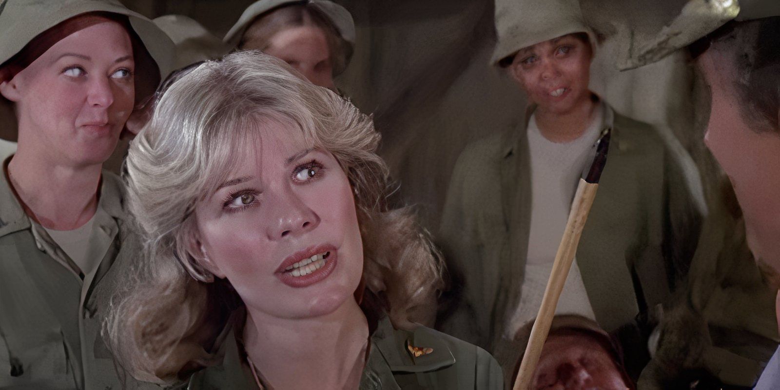 Hawkeye's 15 Best Quotes From MASH, Ranked