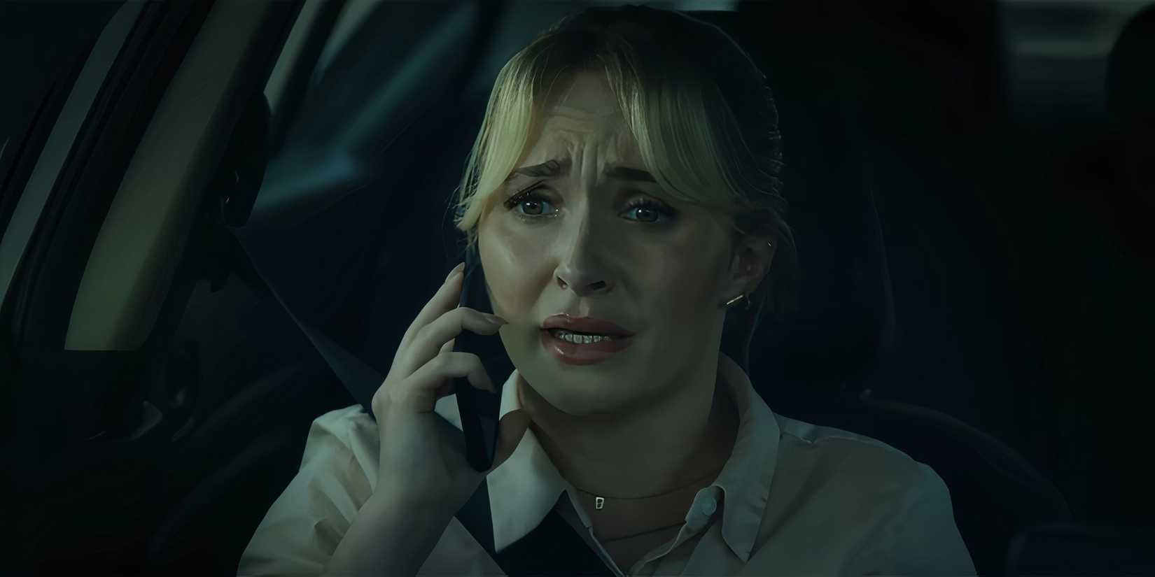 Hayden Panettiere as Jaq looking worried while talking on the phone in Amber Alert