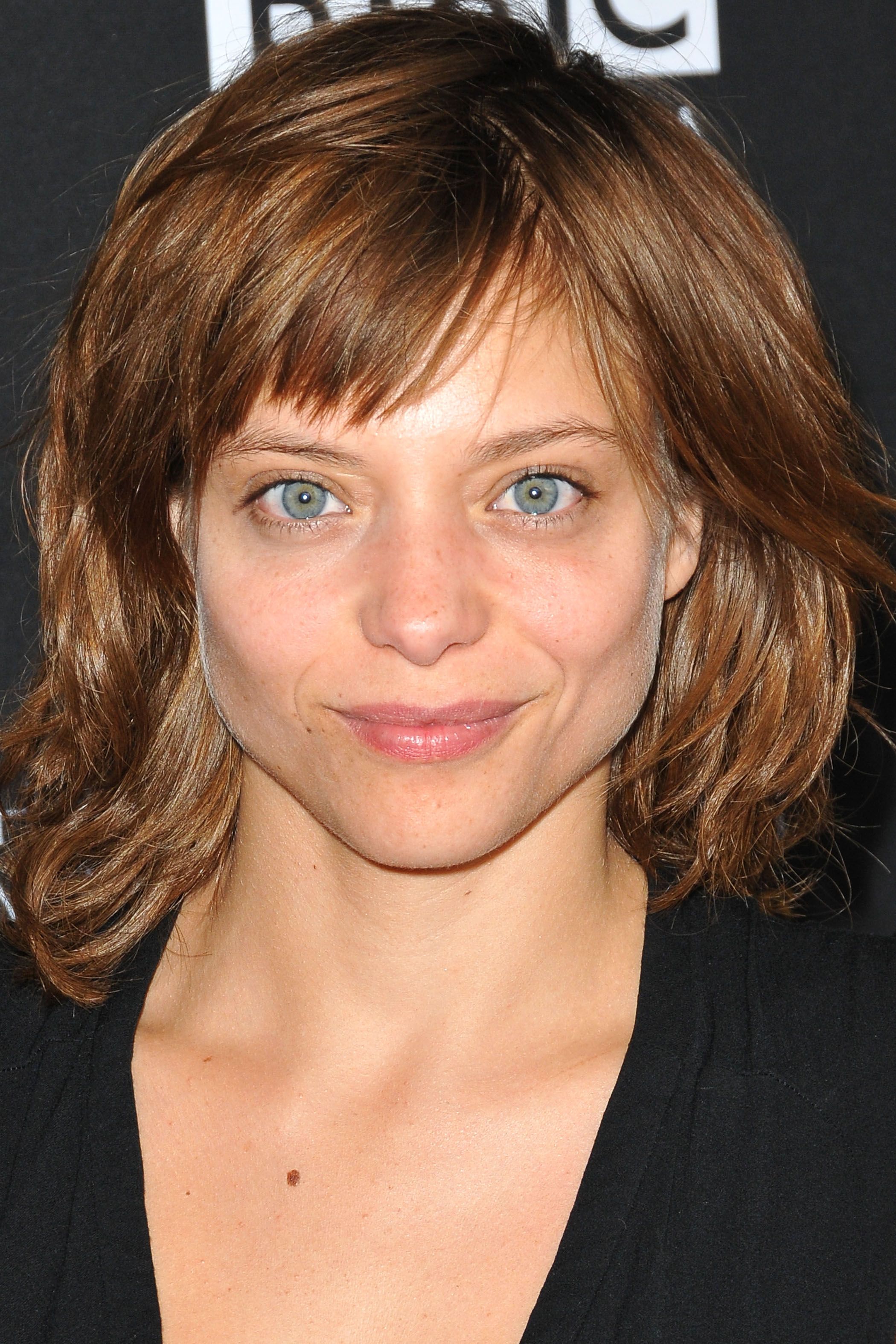 Headshot of Lizzie Brochere