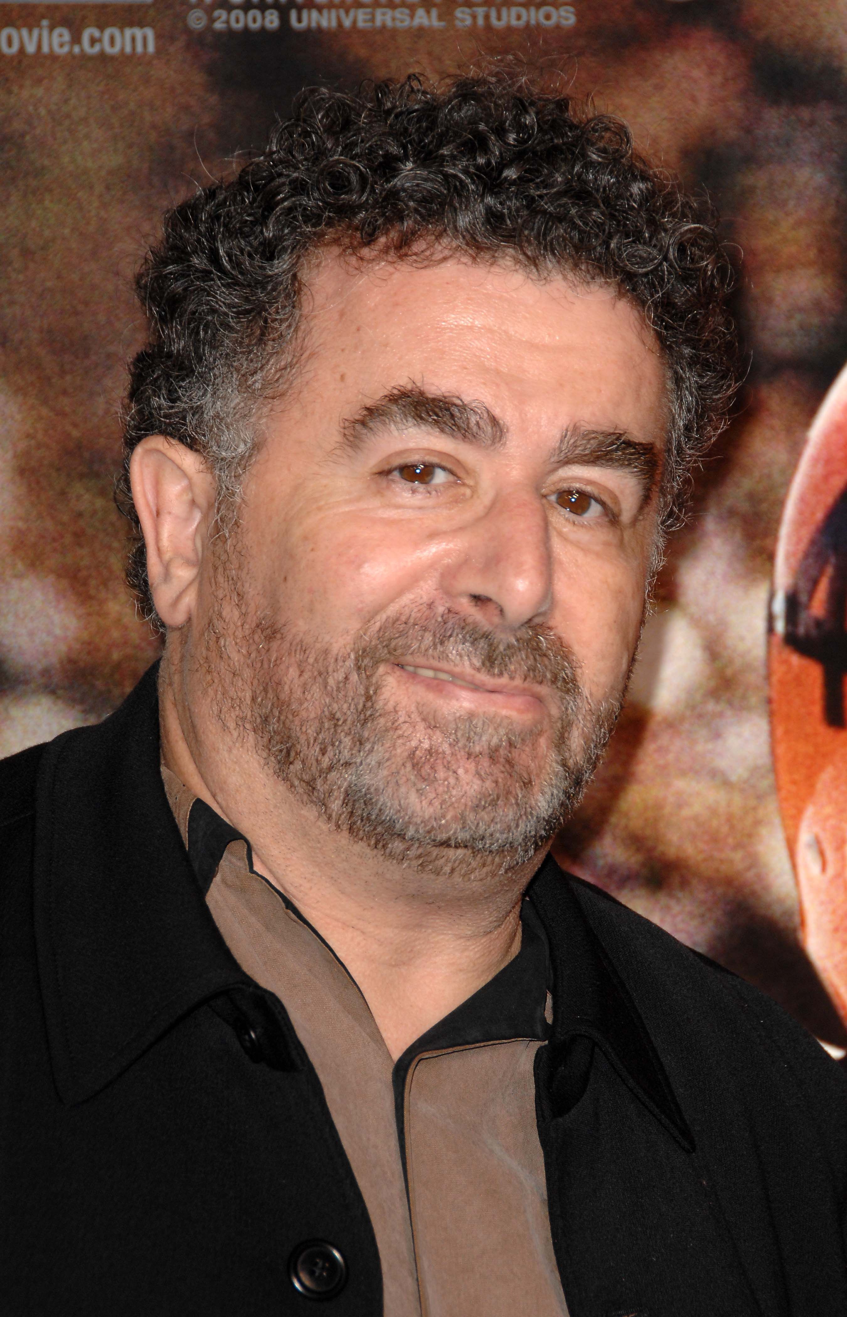 Headshot of Saul Rubinek