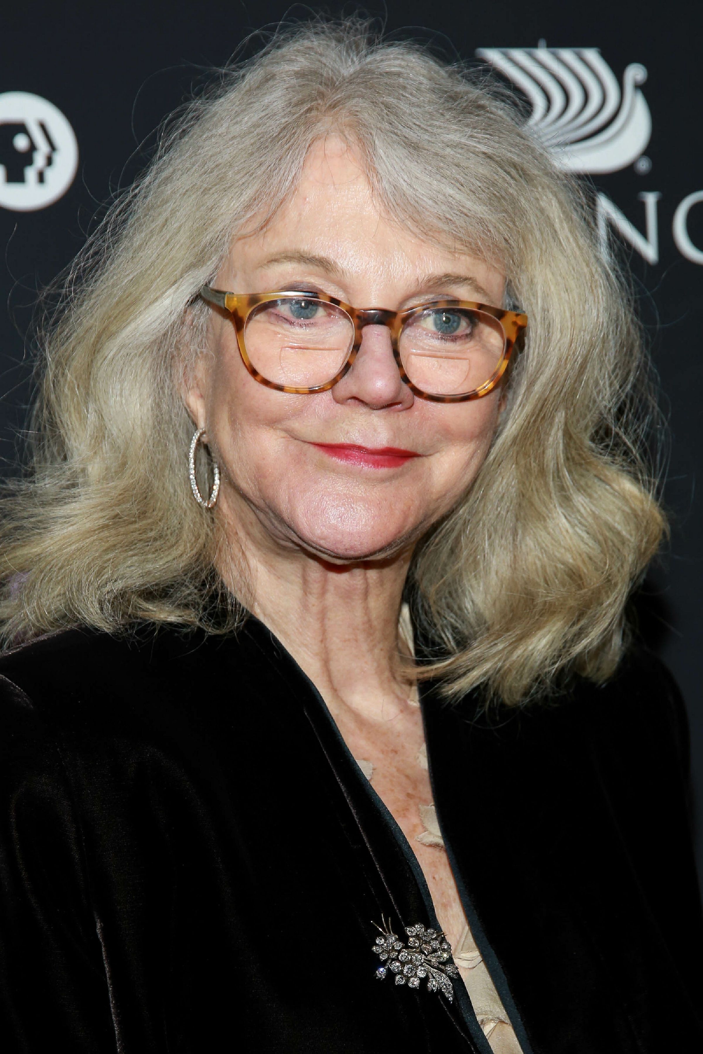 Headshot Of Blythe Danner