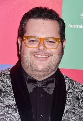 Headshot Of Josh Gad