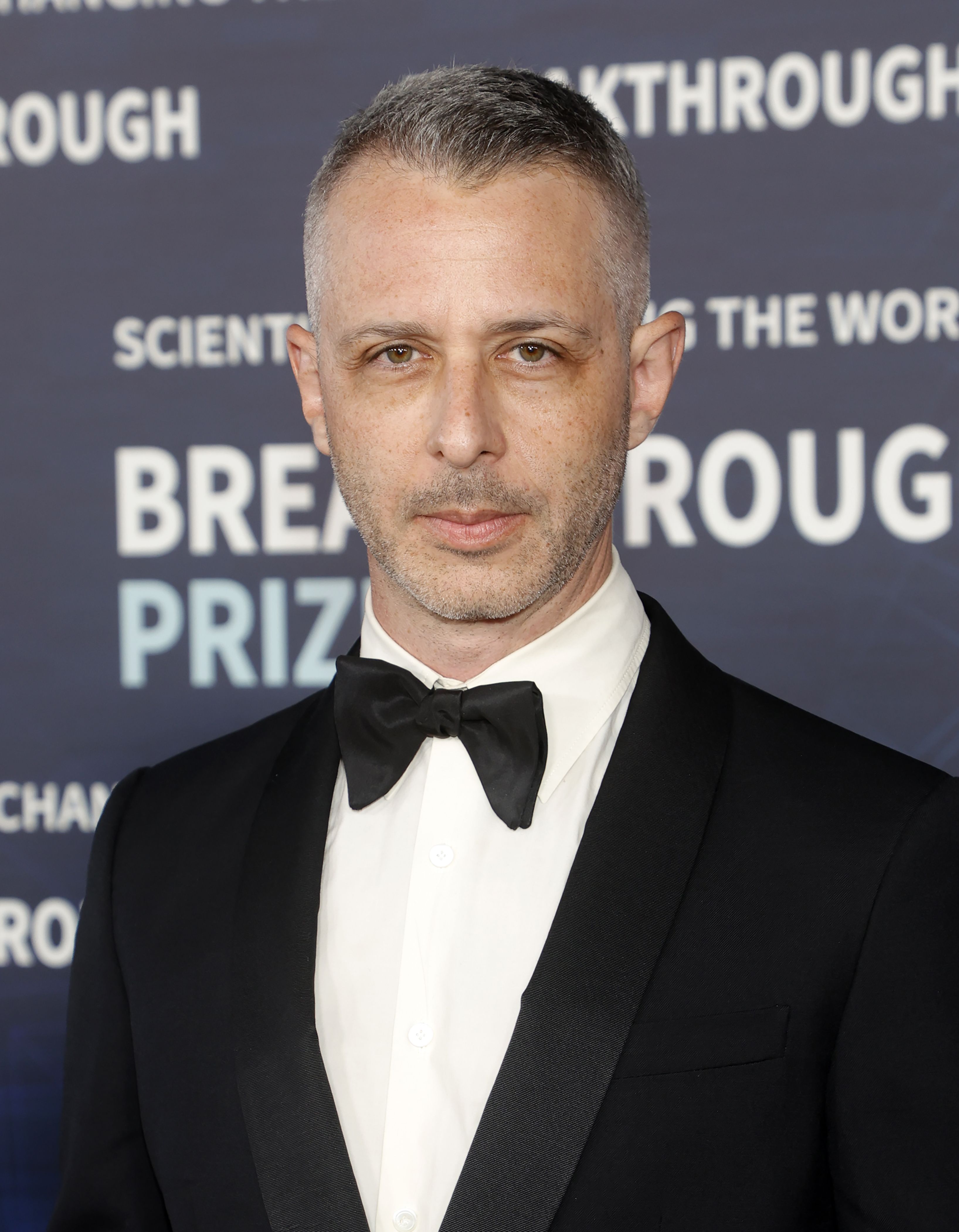 Headshot Of Jeremy Strong