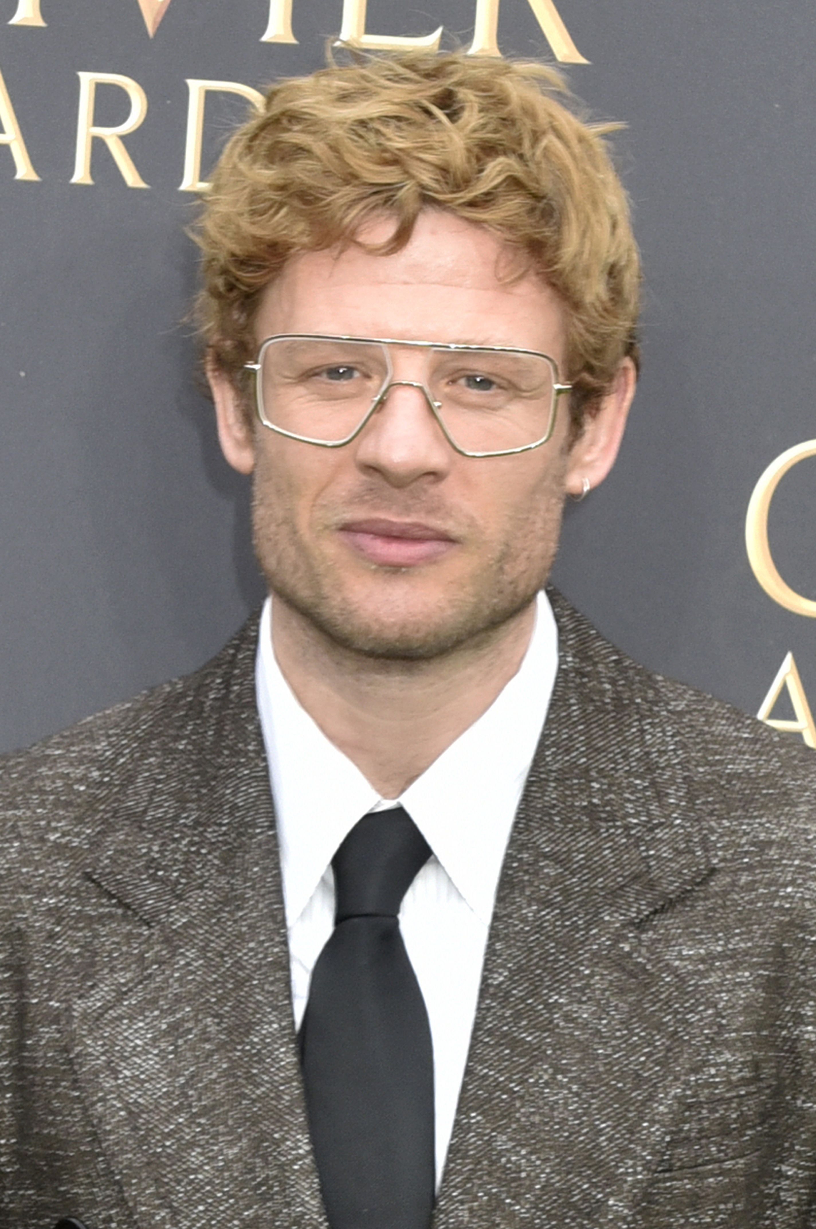 هيدشوت لجيمس نورتون