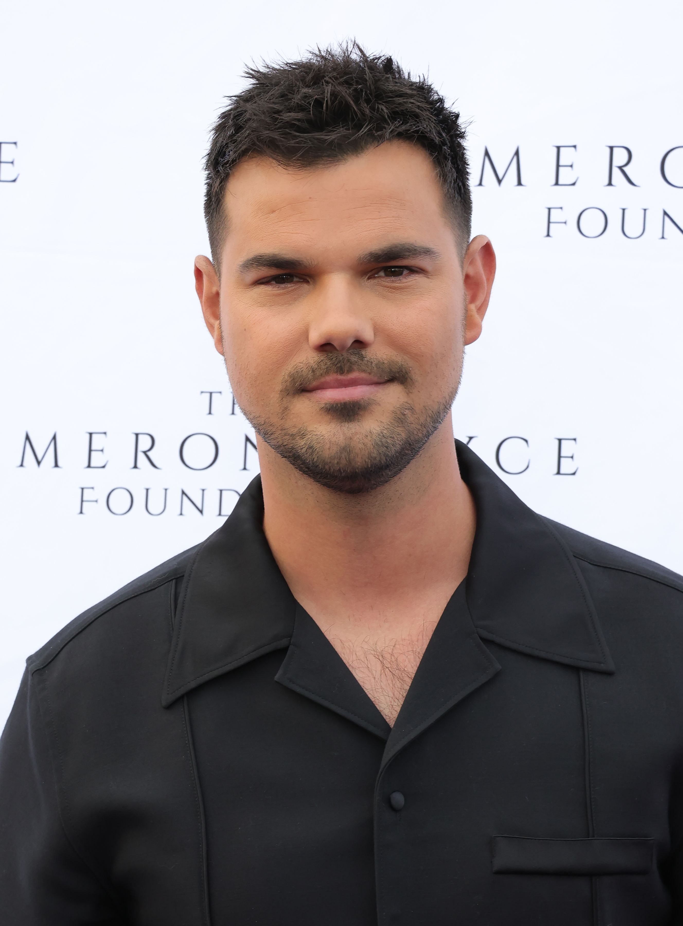 Headshot Of Taylor Lautner