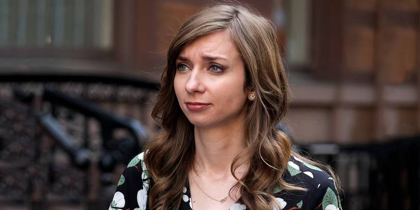 Lauren Lapkus as Jess in Crashing