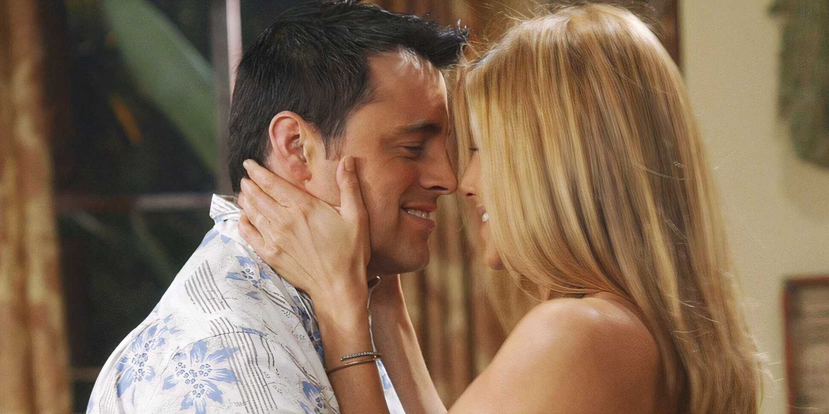 Joey e Rachel se abraçando em Friends.