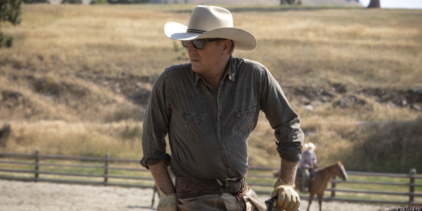 John Dutton (Kevin Costner) riding a horse and looking behind him in Yellowstone