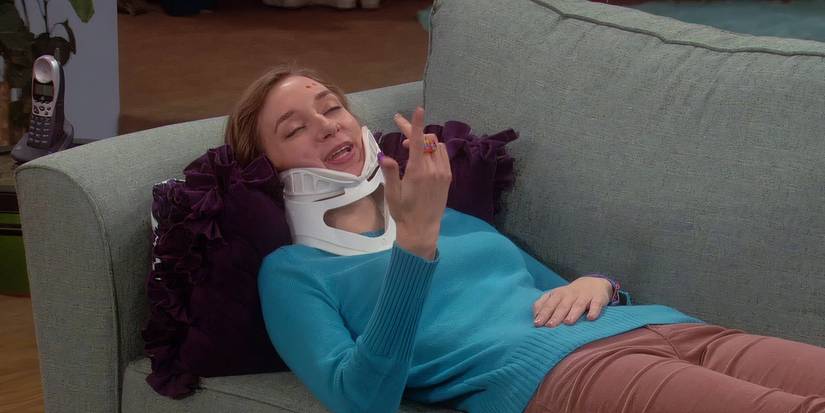 Lauren Lapkus as Dee Dee in Are You There, Chelsea?