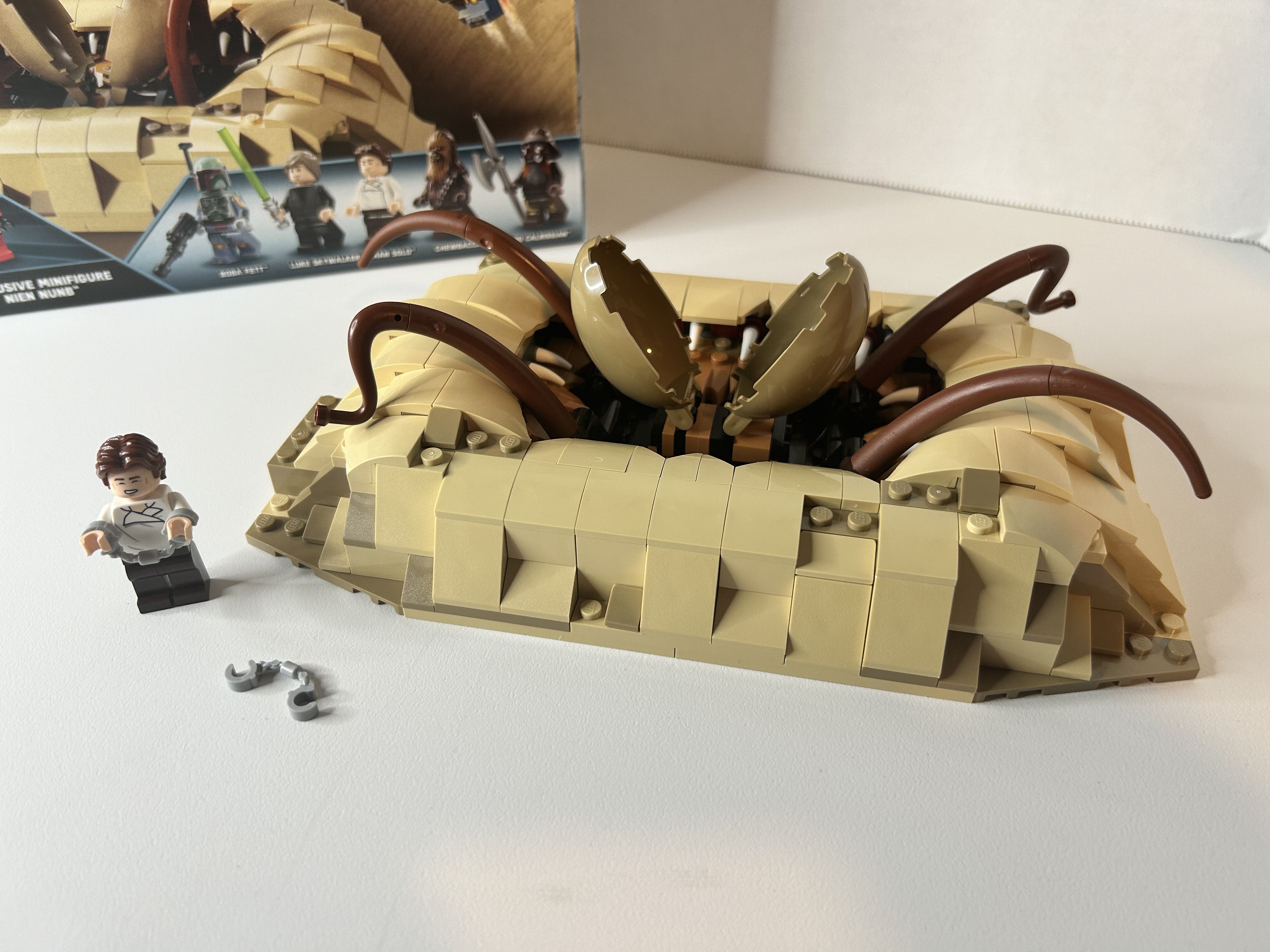 Return of the Jedi's Sarlacc Pit Gets The Brick-Built LEGO Treatment (Review)