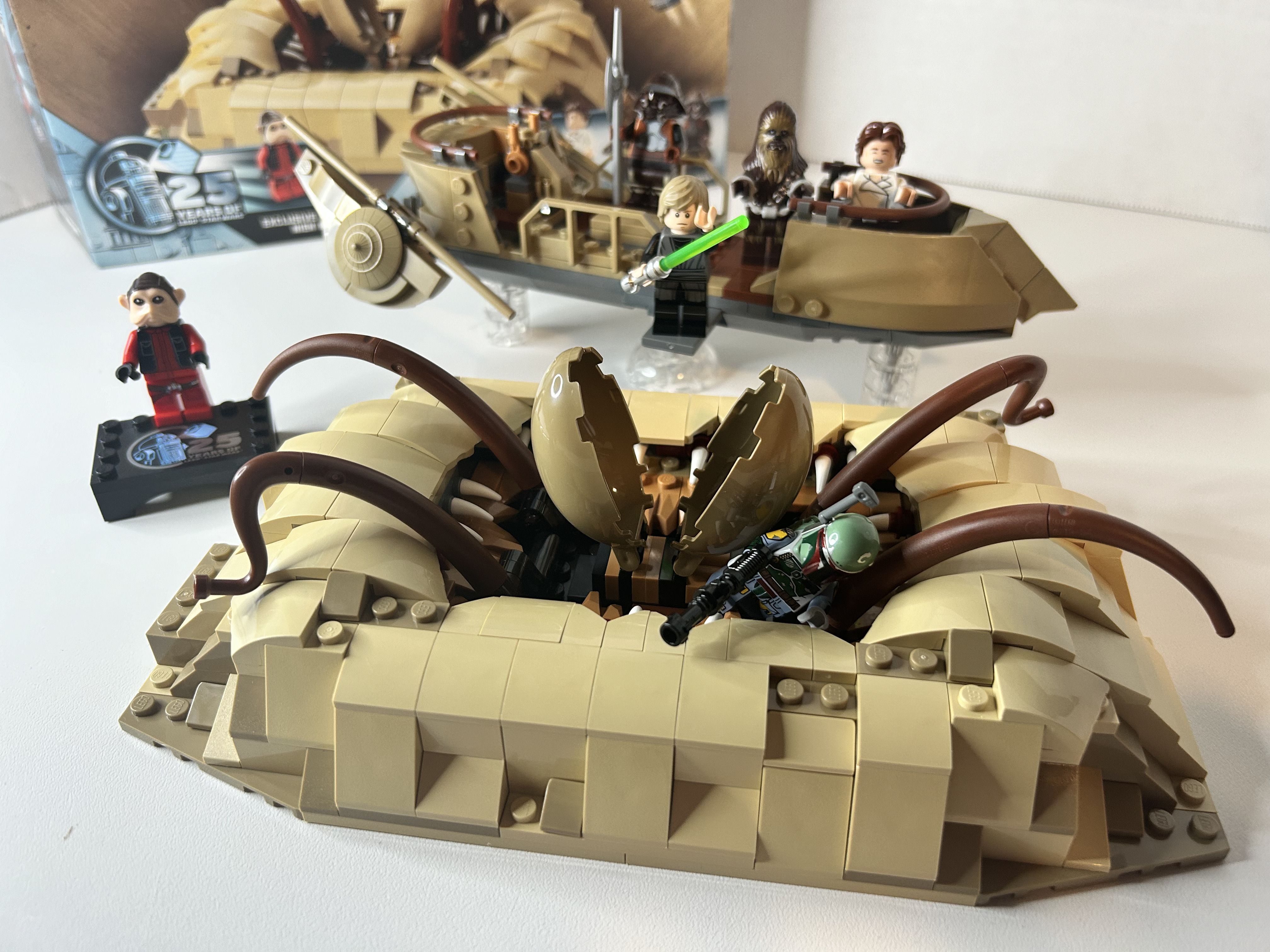 Return of the Jedi's Sarlacc Pit Gets The Brick-Built LEGO Treatment (Review)