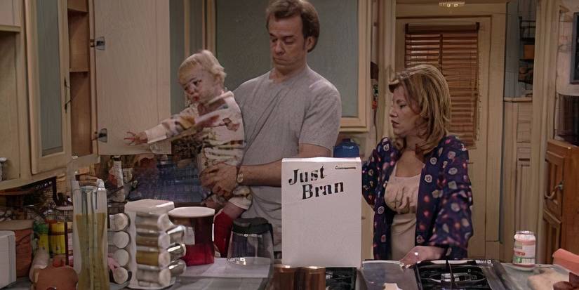 Лиза Энн Уолтер в роли Лизы Энн Хантер со своей семьей в Life's Work