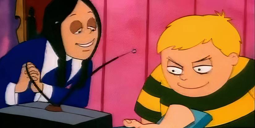 Wednesday and Pugsley smiling in The Addams Family (1992–1993)