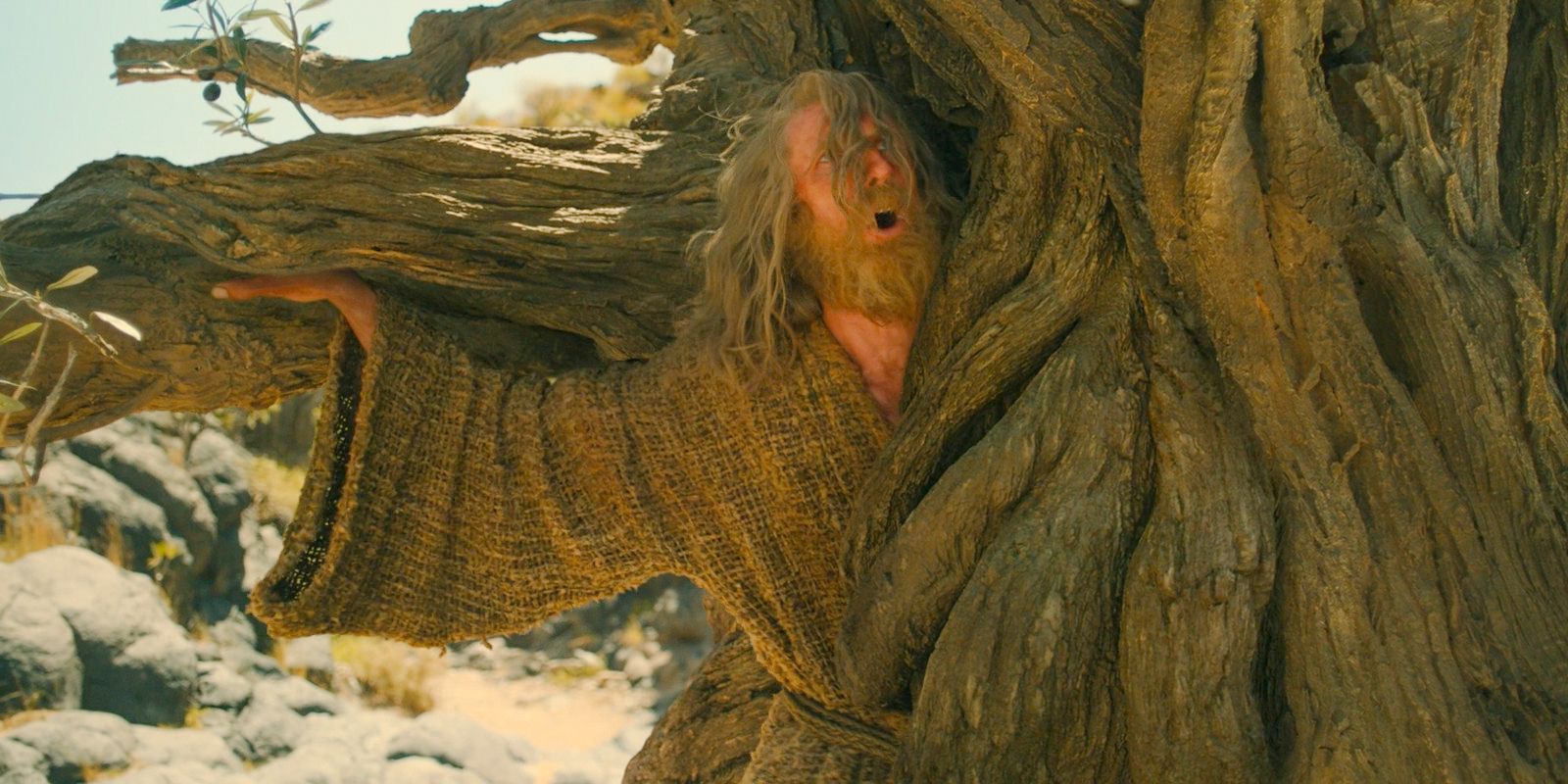 10 Ways The Rings Of Power's Tom Bombadil Is Different To The Lord Of The Rings