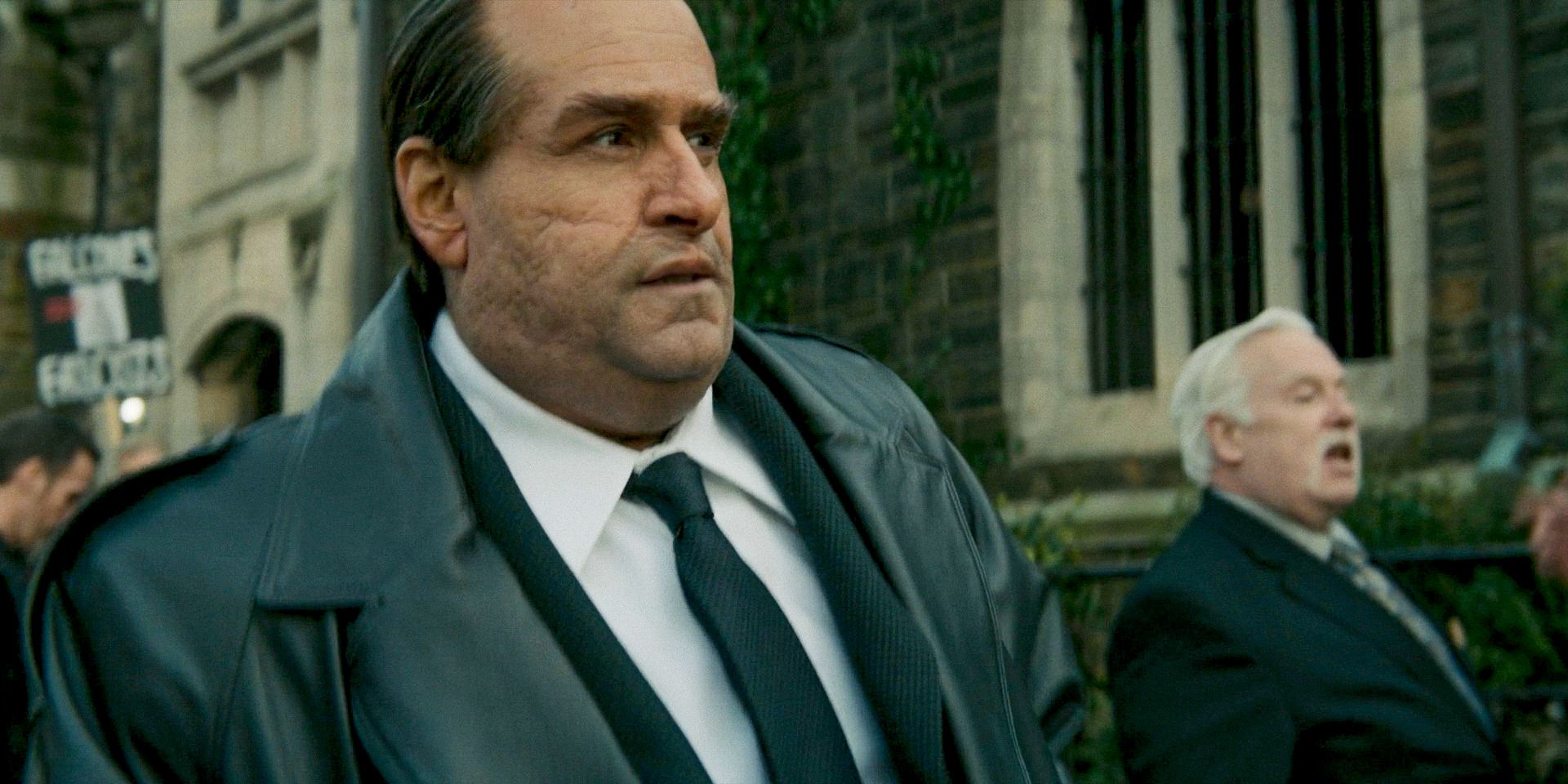 Oz Cobb/The Penguin (Colin Farrell) arriving at Alberto's funeral in The Penguin Season 1 Episode 2