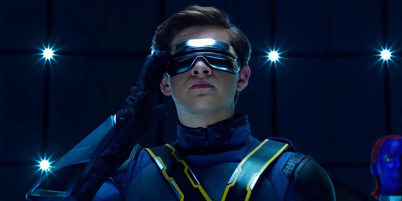 Tye Sheridan as Cyclops with the X-Men in X-Men Apocalypse