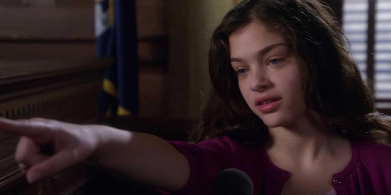A young woman pointing in court in Law & Order: SVU "Branded"