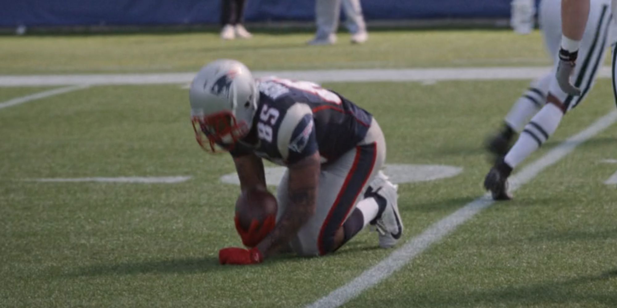 Why Aaron Hernandez's Jersey Number Changes From 85 to 81 In American Sports Story Episode 5