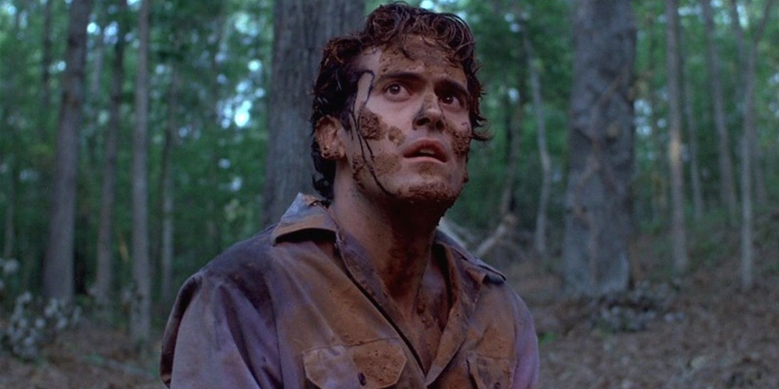 10 duras realidades al volver a ver las películas de Evil Dead