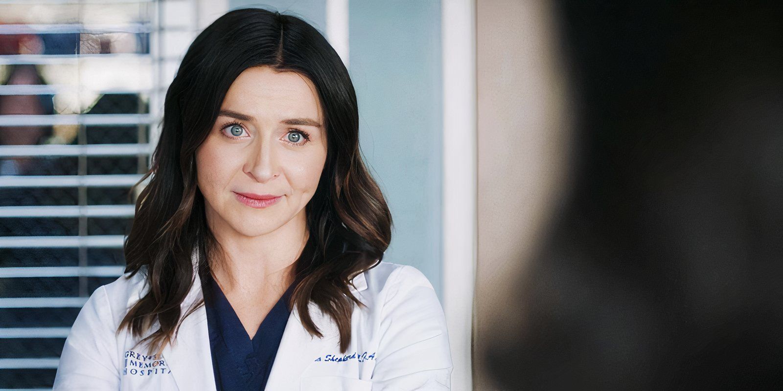 Caterina Scorsone as Amelia Shepherd in Grey's Anatomy season 21, episode 3