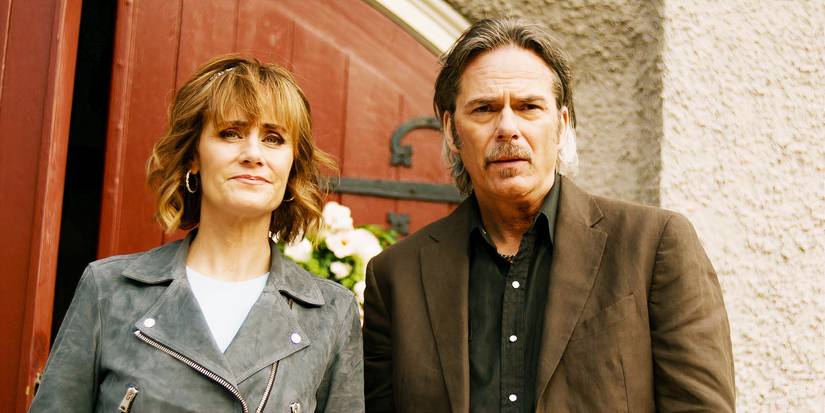 Diane Farr as Sharon Leone and Billy Burke as Vince Leone in Fire Country season 2, episode 10