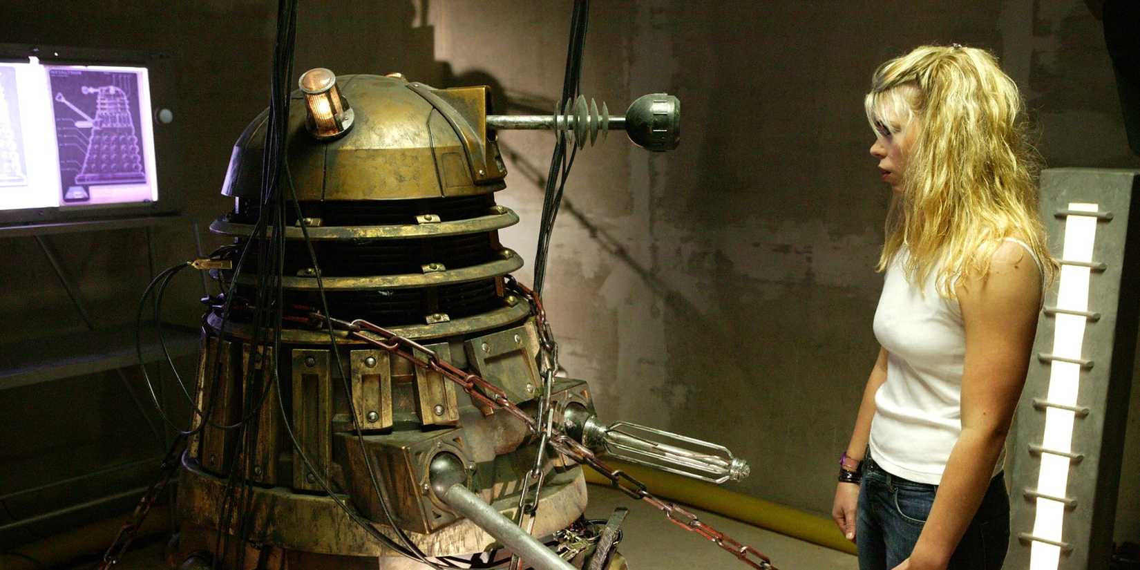 Rose Tyler looking at the chained up Dalek in the Doctor Who episode "Dalek."
